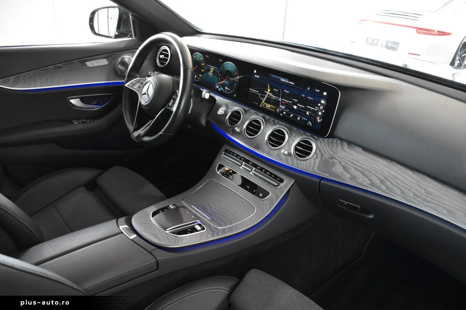 MERCEDES-BENZ E 300 de 9G AMG LINE PANORAMA 360 -KAMERA