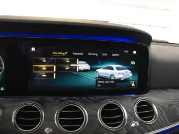 MERCEDES-BENZ E 300 de 9G AMG LINE PANORAMA 360 -KAMERA