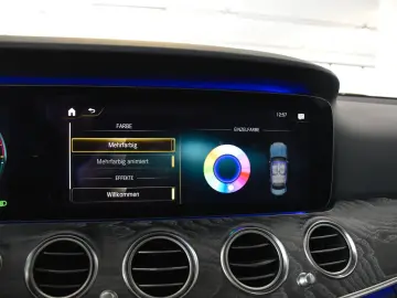MERCEDES-BENZ E 300 de 9G AMG LINE PANORAMA 360 -KAMERA