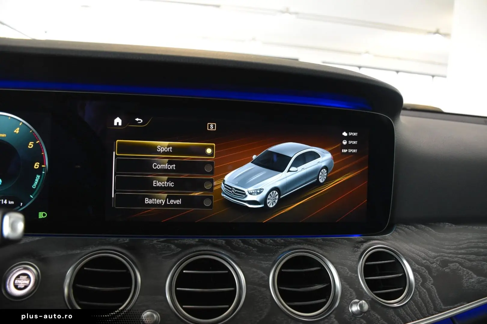 MERCEDES-BENZ E 300 de 9G AMG LINE PANORAMA 360 -KAMERA