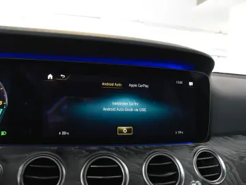 MERCEDES-BENZ E 300 de 9G AMG LINE PANORAMA 360 -KAMERA