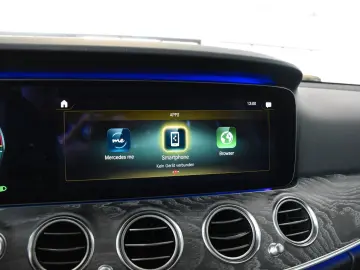 MERCEDES-BENZ E 300 de 9G AMG LINE PANORAMA 360 -KAMERA