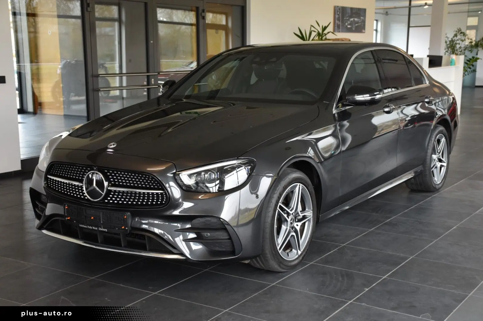 MERCEDES-BENZ E 300 de 9G AMG LINE PANORAMA 360 -KAMERA