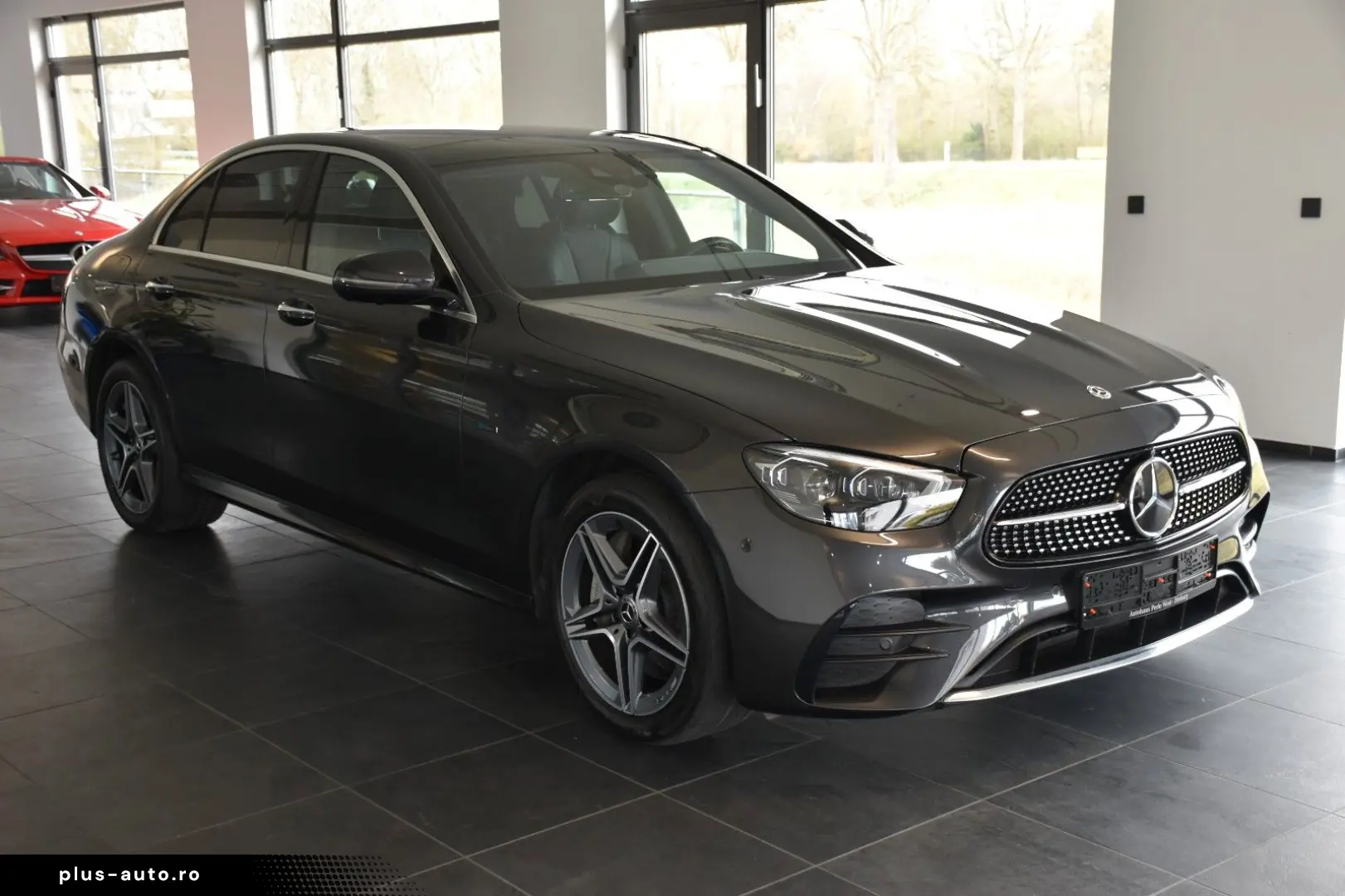 MERCEDES-BENZ E 300 de 9G AMG LINE PANORAMA 360 -KAMERA