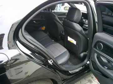 MERCEDES-BENZ E 300  AMG Sportsitze