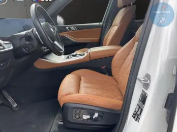 BMW X5 xDr30d MSpo Pro Massage Ventil IcGlow SoftClo AirSusp