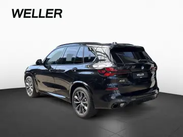 BMW X5 xDr30d MSpo Pro SkyLounge IcGlow SoftClo Ventilation