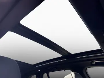 BMW X5 xDr30d MSpo Pro SkyLounge IcGlow SoftClo Ventilation