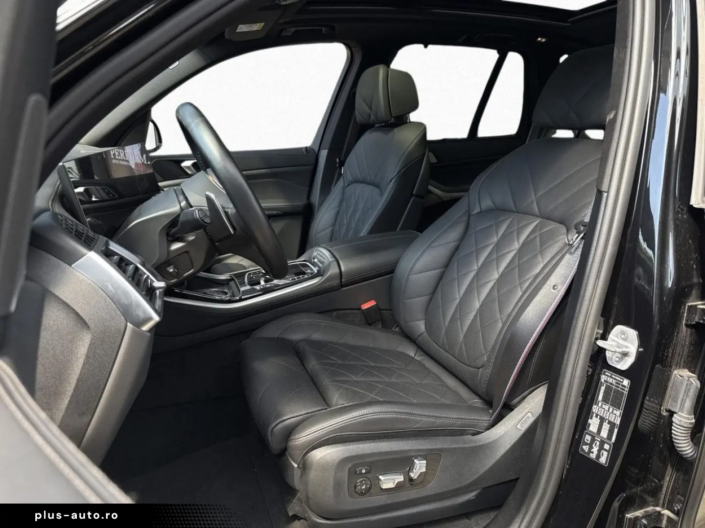 BMW X5 xDr30d MSpo Pro SkyLounge IcGlow SoftClo Ventilation
