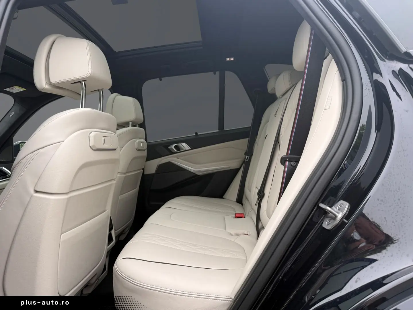 BMW X5 xDr30d MSpo Massage Ventilation 360 H&K