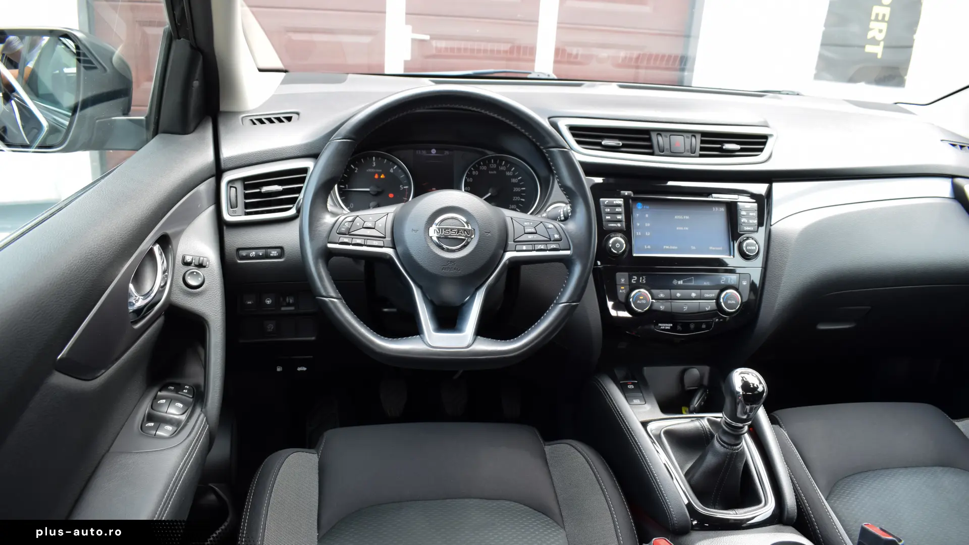 Nissan Qashqai 2019 1.5D 115CP Navi Keyless Camere Lane Side