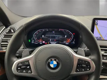 BMW X4 xDr30d MSport Laser DAProf 360 Keyless H&K
