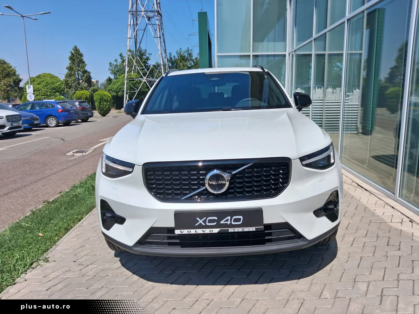 Volvo XC 40 B4 AT FWD MHEV Ultra Dark