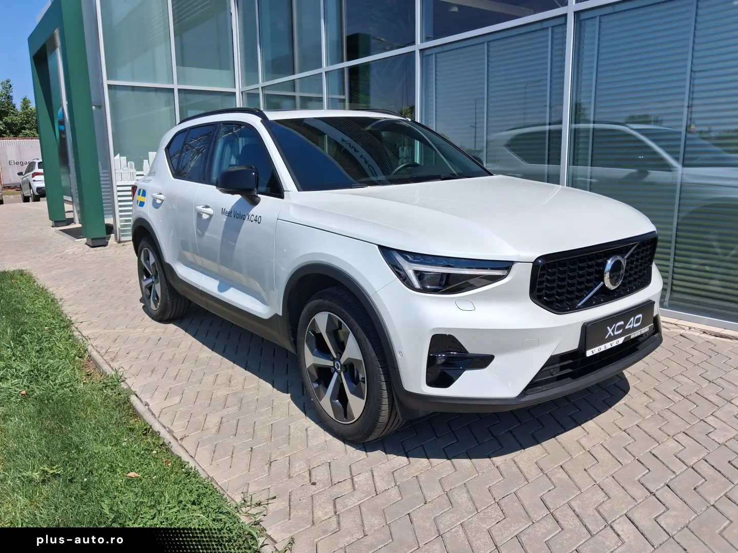 Volvo XC 40 B4 AT FWD MHEV Ultra Dark