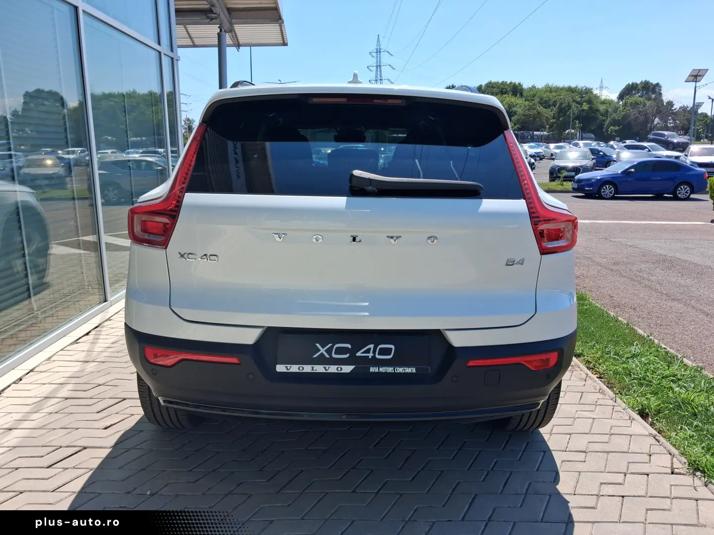 Volvo XC 40 B4 AT FWD MHEV Ultra Dark