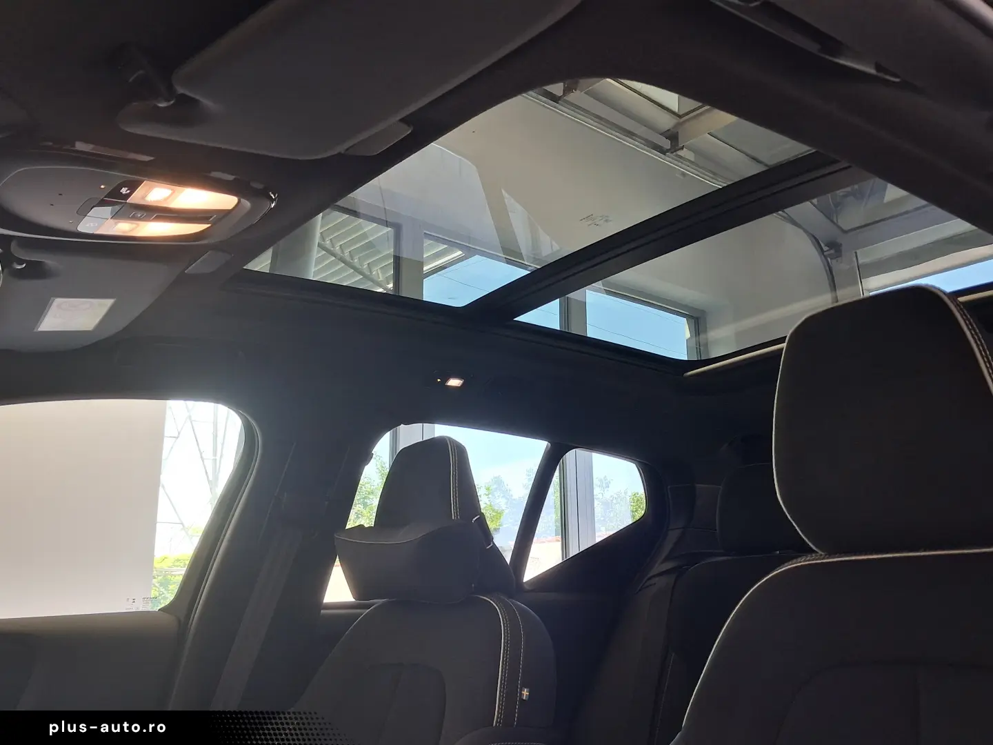 Volvo XC 40 B4 AT FWD MHEV Ultra Dark