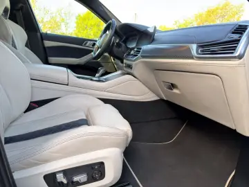 BMW X6 M Competition HUD Soft-Cl Pano Laser Massage