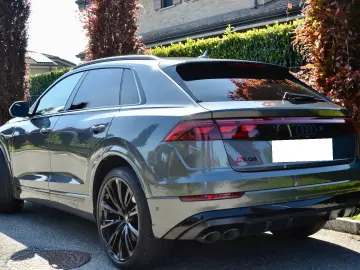 Audi SQ8 4.0 TFSI quattro 507 CP