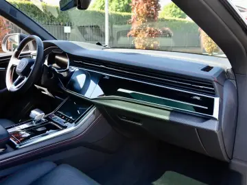 Audi SQ8 4.0 TFSI quattro 507 CP