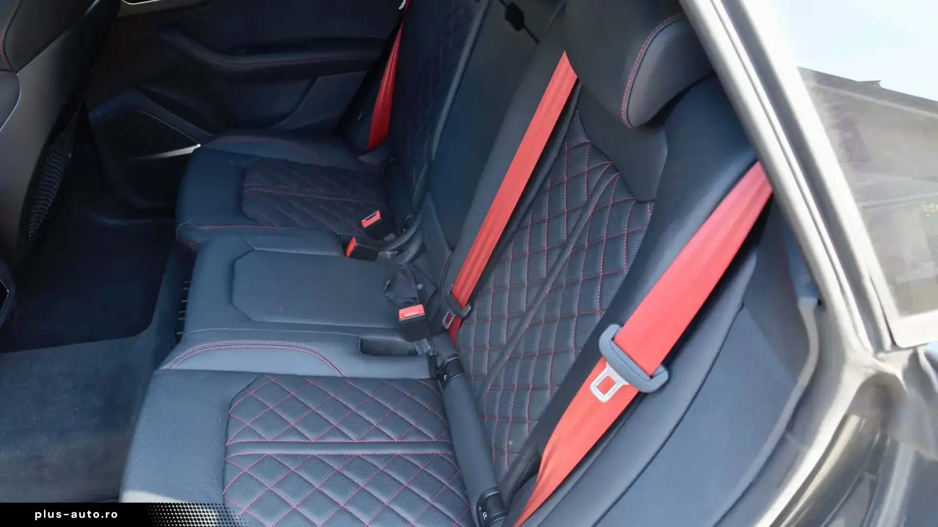 Audi SQ8 4.0 TFSI quattro 507 CP