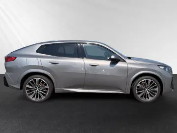 BMW X2 sDrive18d M Sport HUD DAProf. Harman Kardon