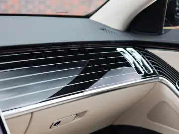 MERCEDES-BENZ S450e   Pano - HUD