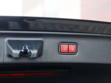 MERCEDES-BENZ S450e   Pano - HUD