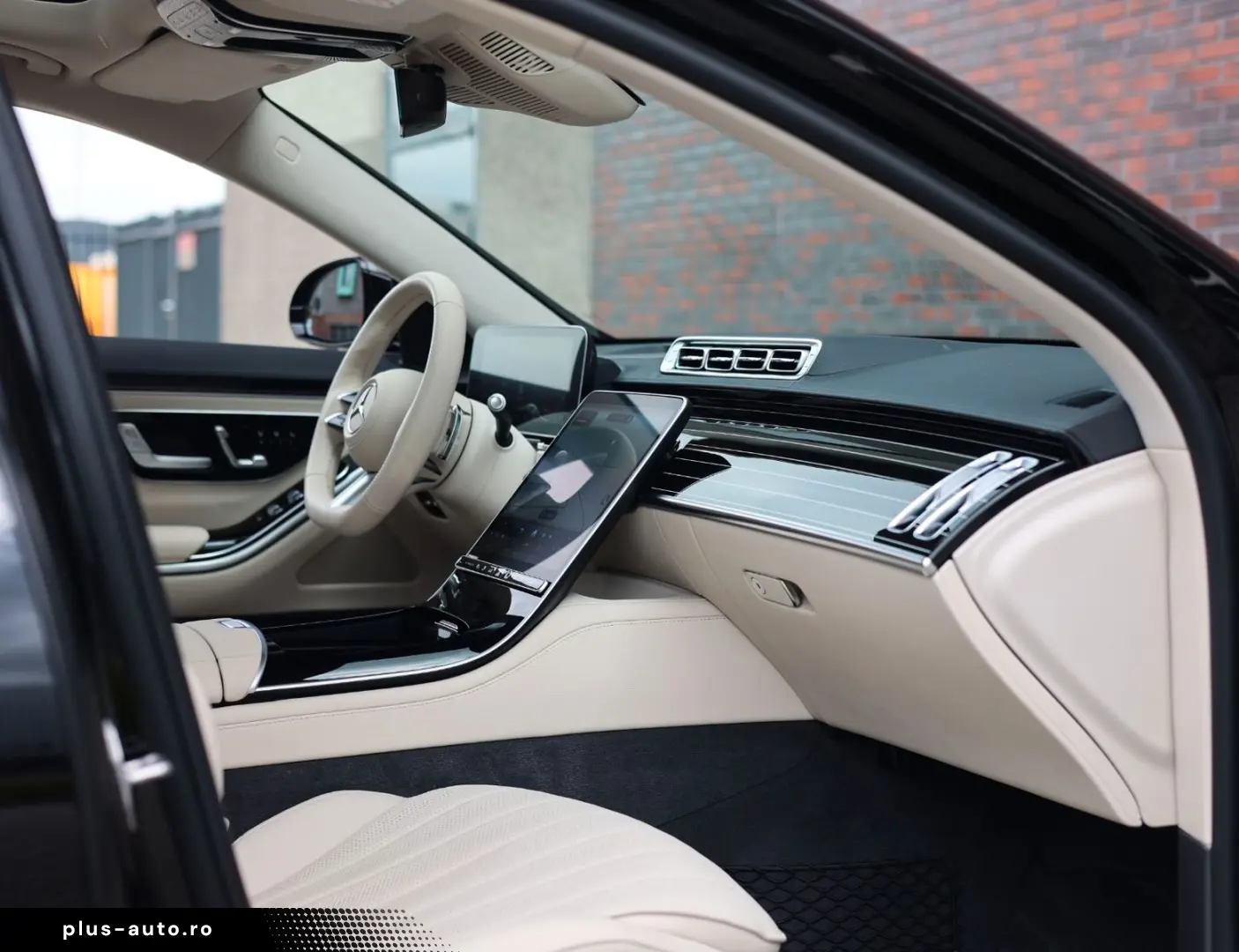 MERCEDES-BENZ S450e   Pano - HUD
