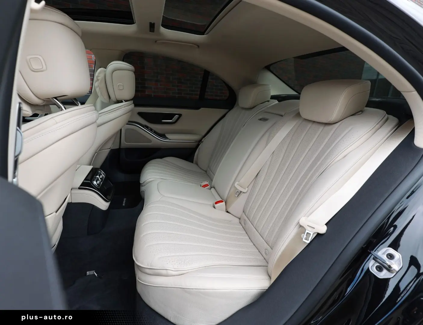 MERCEDES-BENZ S450e   Pano - HUD
