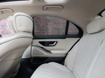 MERCEDES-BENZ S450e   Pano - HUD