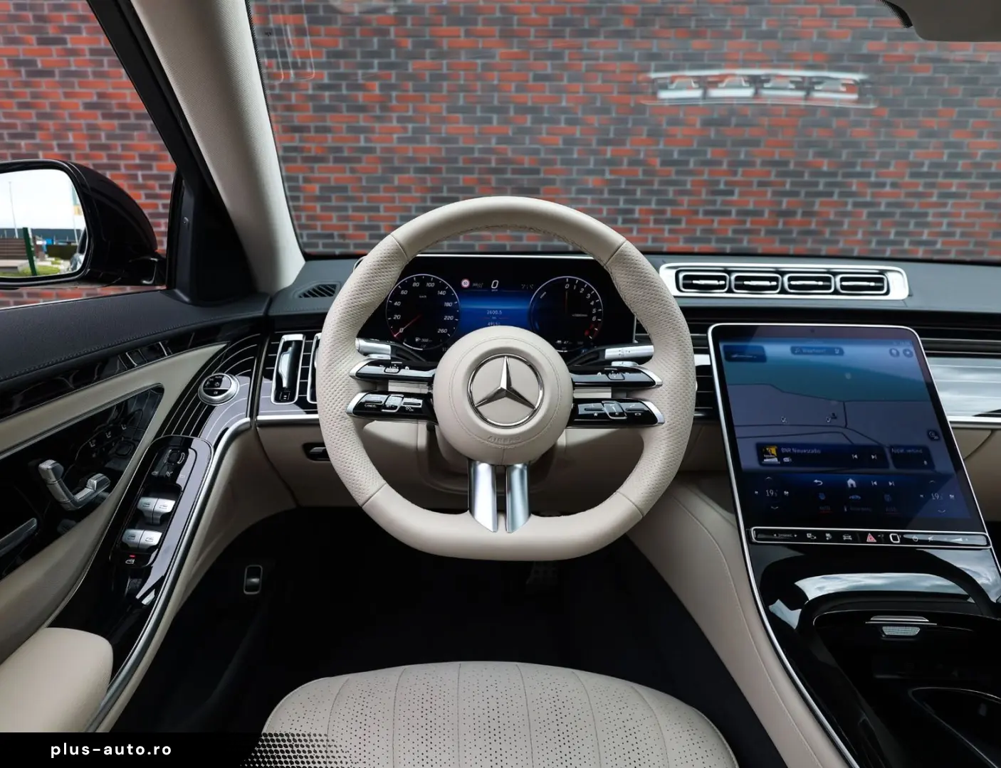MERCEDES-BENZ S450e   Pano - HUD