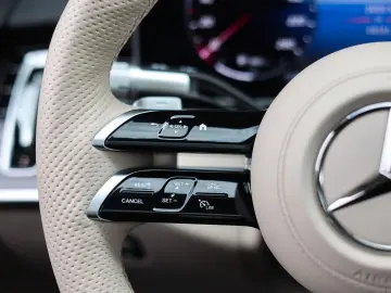 MERCEDES-BENZ S450e   Pano - HUD