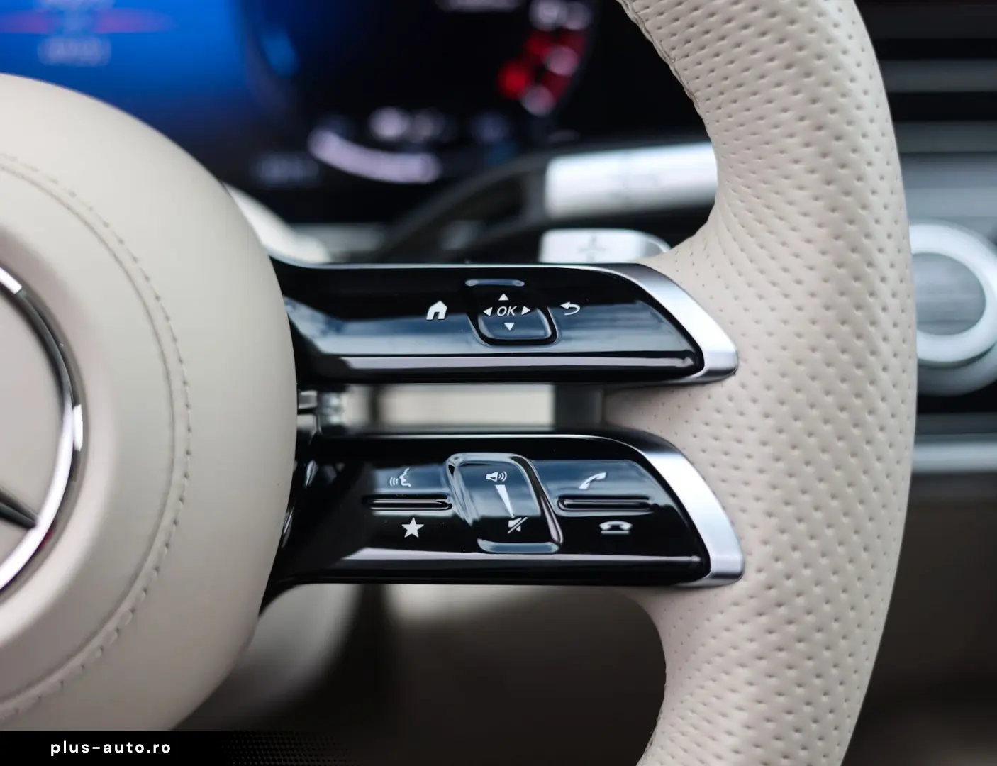 MERCEDES-BENZ S450e   Pano - HUD
