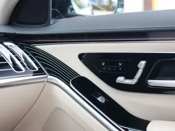 MERCEDES-BENZ S450e   Pano - HUD