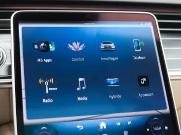 MERCEDES-BENZ S450e   Pano - HUD