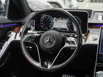 MERCEDES-BENZ S 450 4M lang AMG Panorama Airmatic DrivePilot