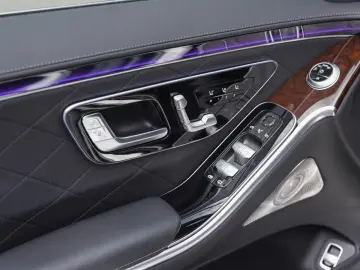 MERCEDES-BENZ S 450 4M lang AMG Panorama Airmatic DrivePilot