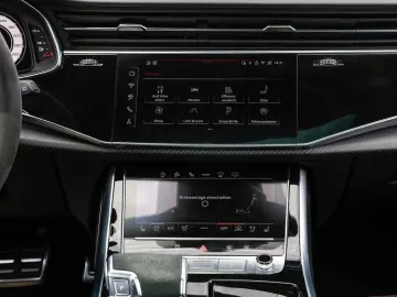 Audi RS Q8 Performance 4.0 TFSI quattro – 640 CP