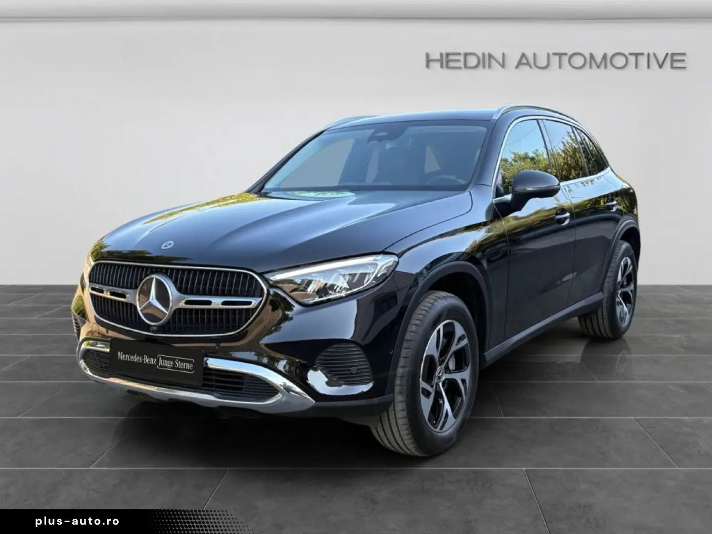MERCEDES-BENZ GLC 300e 4M AVANTGARDE LED AMBI DISTR KAM SHZ