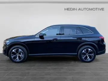 MERCEDES-BENZ GLC 300e 4M AVANTGARDE LED AMBI DISTR KAM SHZ