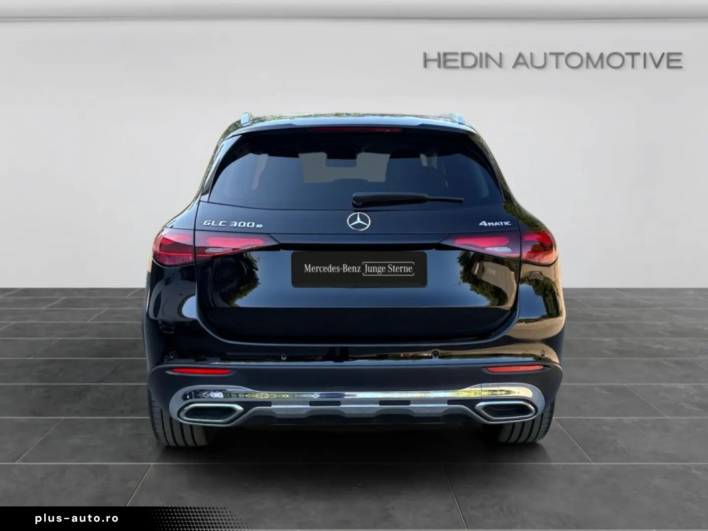 MERCEDES-BENZ GLC 300e 4M AVANTGARDE LED AMBI DISTR KAM SHZ