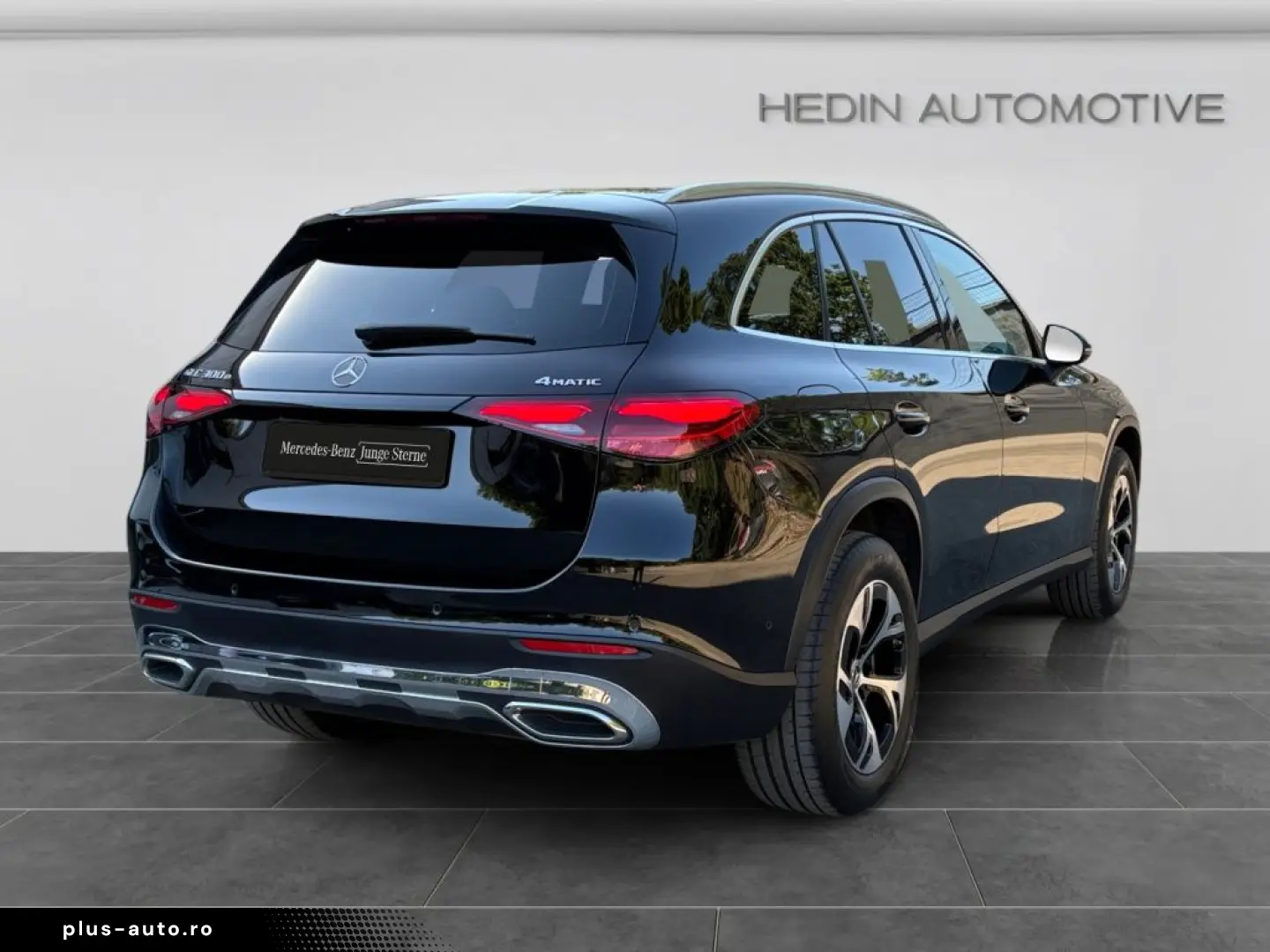 MERCEDES-BENZ GLC 300e 4M AVANTGARDE LED AMBI DISTR KAM SHZ