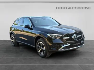 MERCEDES-BENZ GLC 300e 4M AVANTGARDE LED AMBI DISTR KAM SHZ