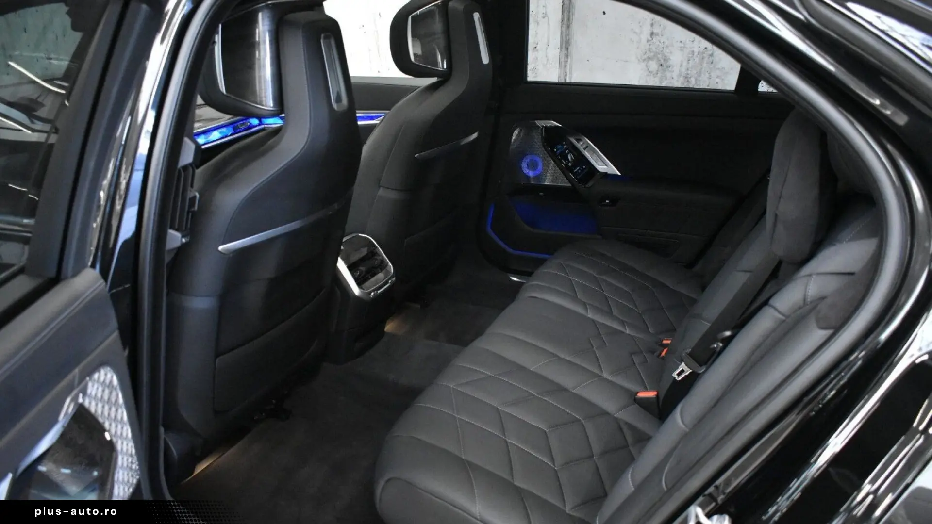BMW 760e xDrive 571 CP Executive Lounge Masaj