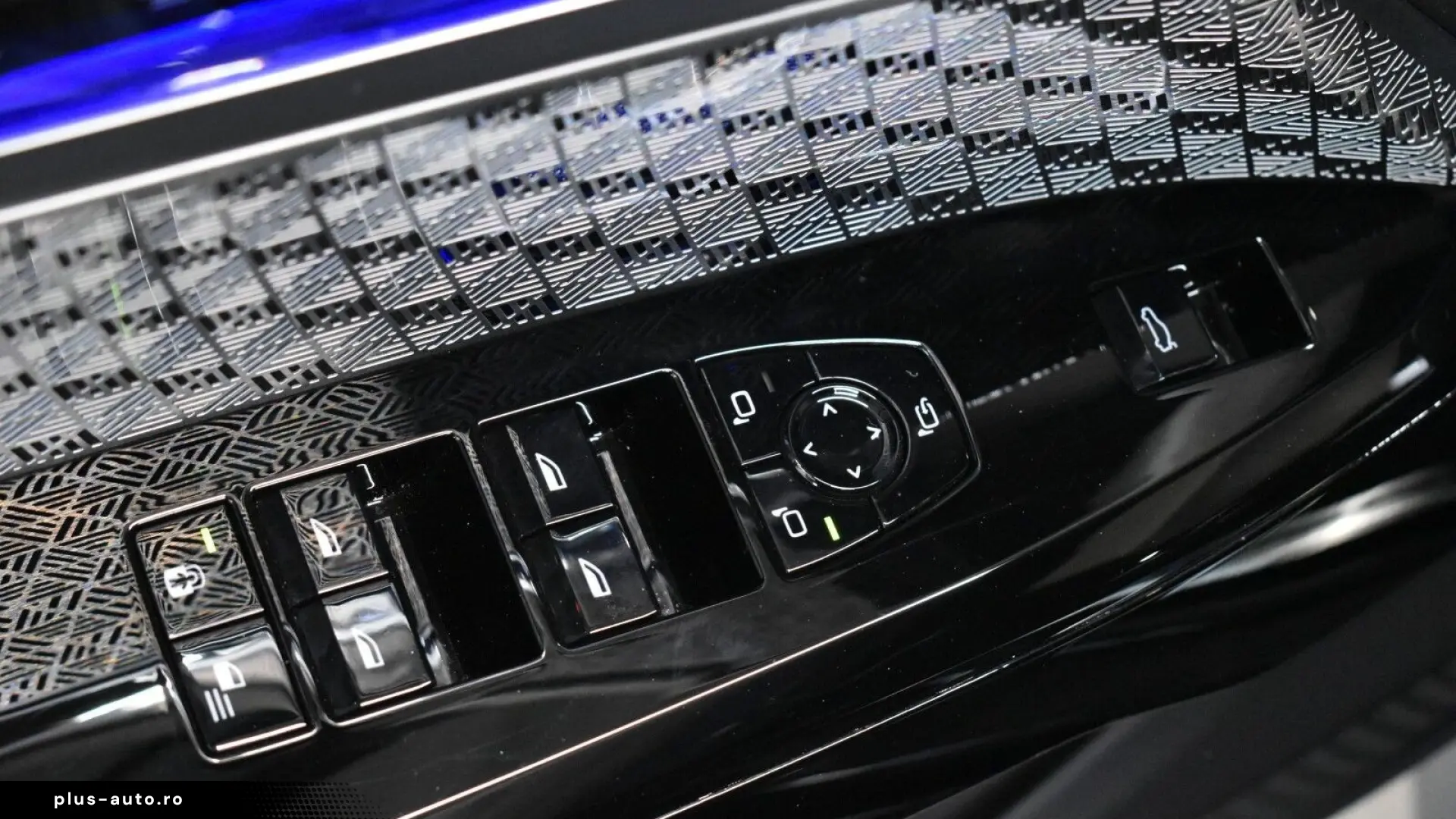 BMW 760e xDrive 571 CP Executive Lounge Masaj