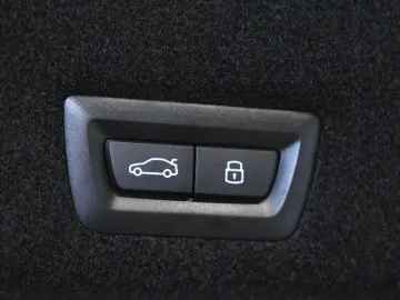 BMW 760e xDrive 571 CP Executive Lounge Masaj