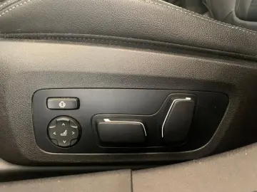 BMW 320 M Sport Pro FROZEN GRAU