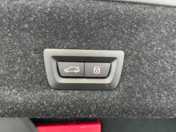 BMW 320 M Sport Pro FROZEN GRAU