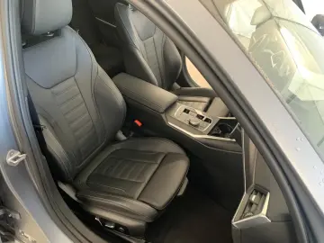 BMW 320 M Sport Pro FROZEN GRAU
