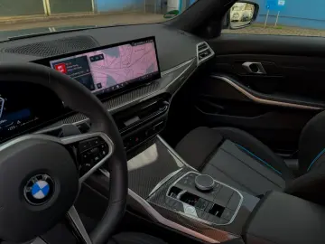 BMW 320d xDrive M Sport Pro Frozen Grau